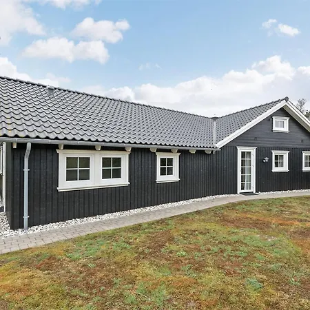 Semesterbostad Sighwaldi - 900m From The Sea By Interhome